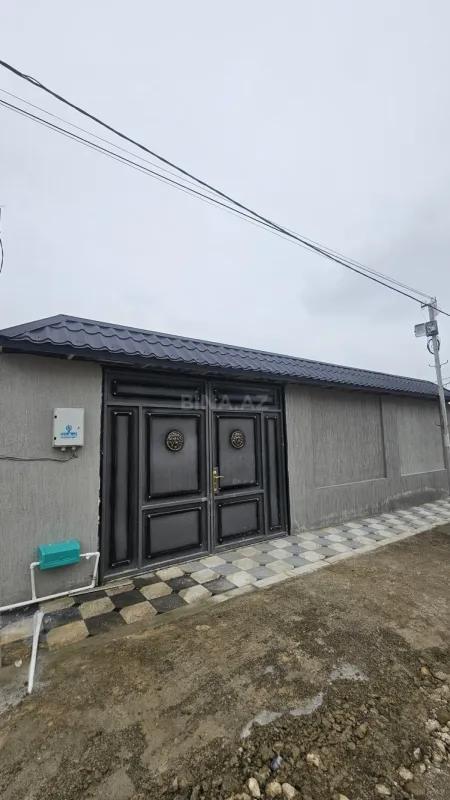 Satılır 4 otaqlı həyət evi 125 m²