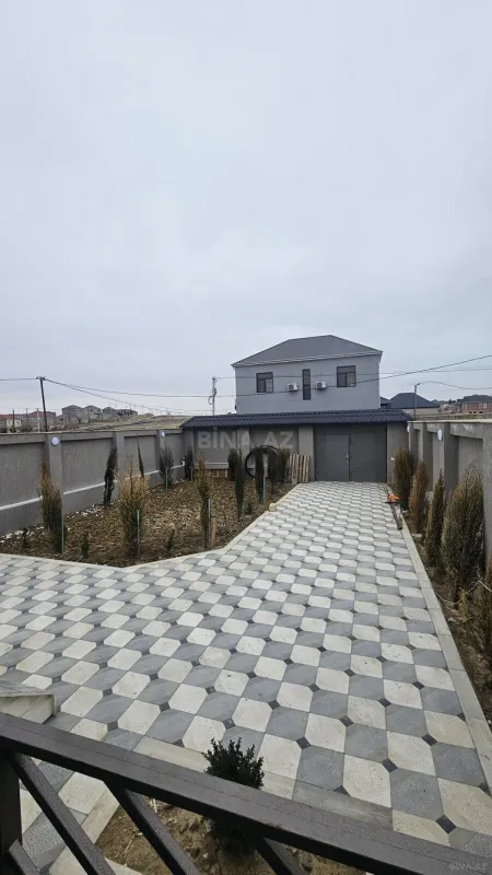 Satılır 4 otaqlı həyət evi 125 m²