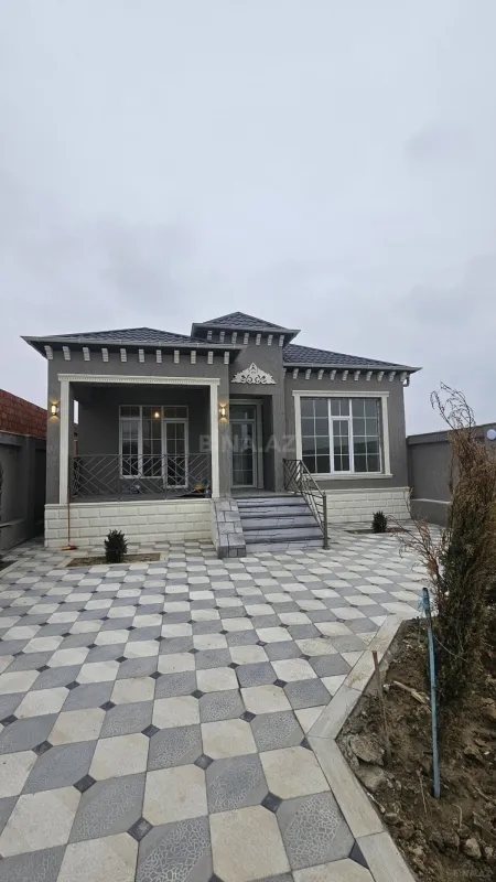 Satılır 4 otaqlı həyət evi 125 m²