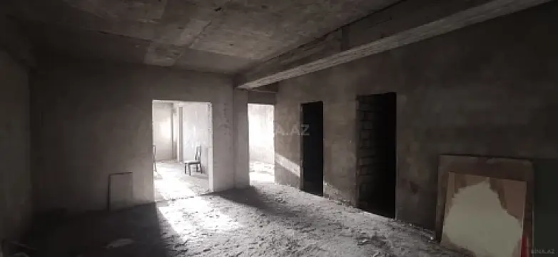 Satılır 3 otaqlı mənzil 146 m²