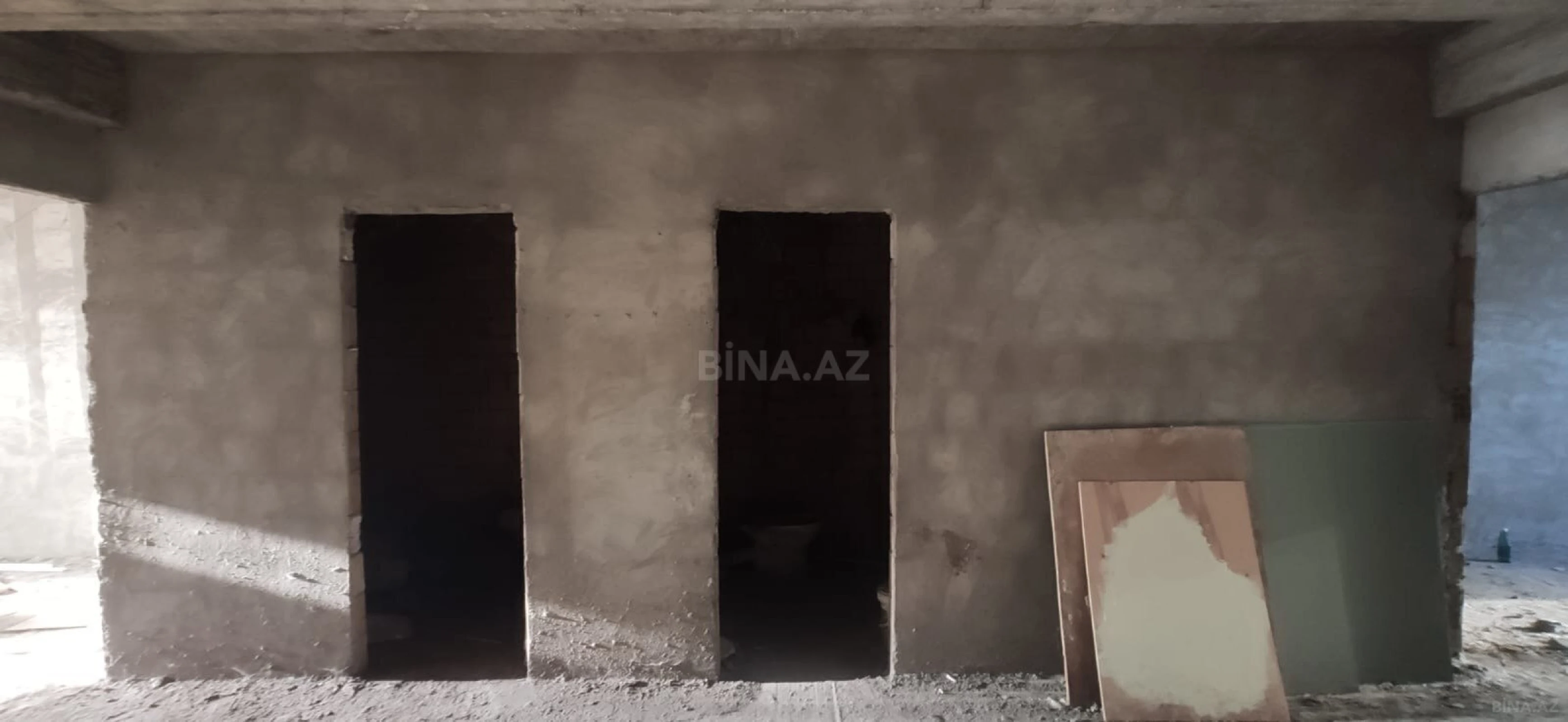 Satılır 3 otaqlı mənzil 146 m²