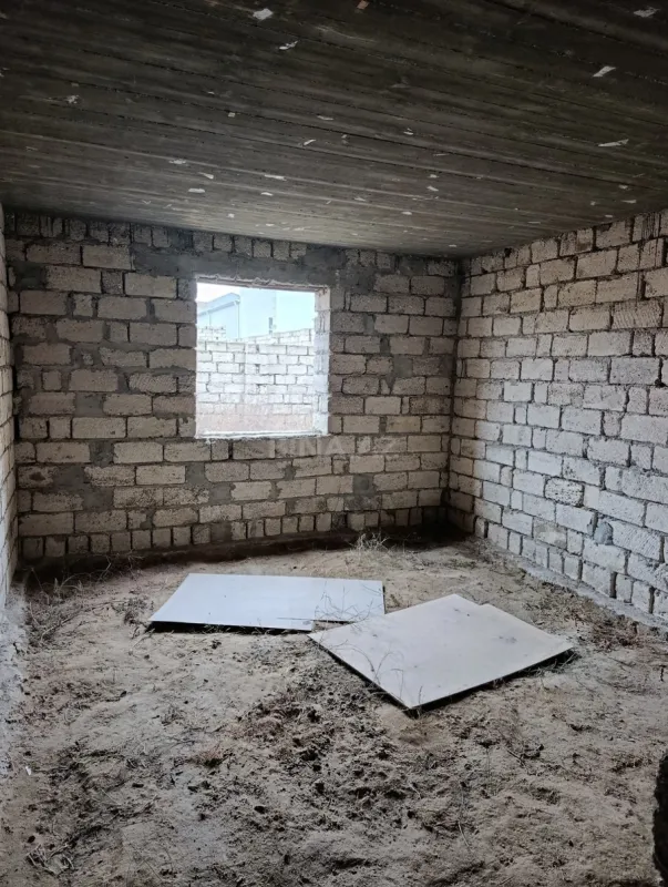 Satılır 7 otaqlı həyət evi 280 m²