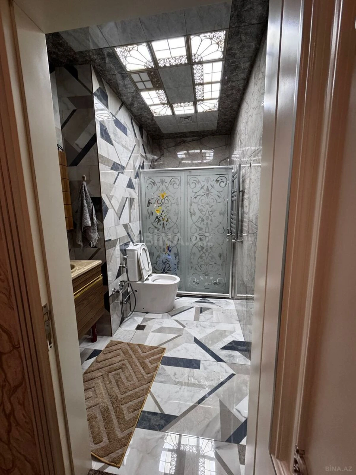 Satılır 3 otaqlı mənzil 98 m²