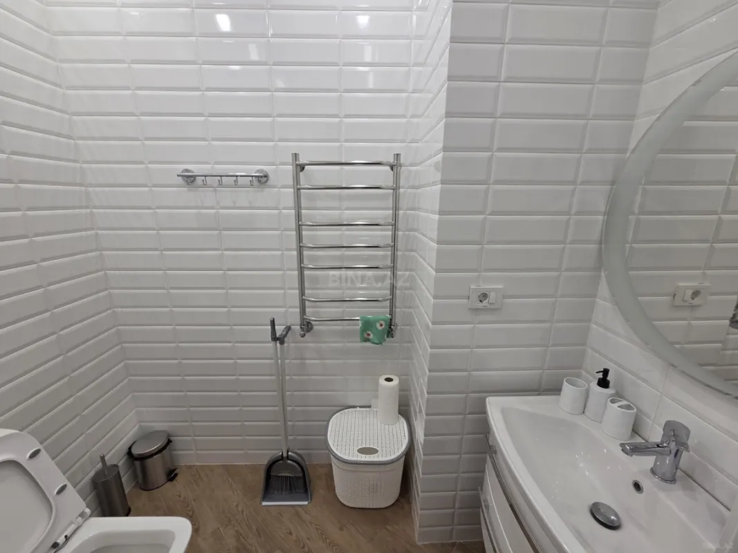 Kirayə verilir 2 otaqlı mənzil 120 m²