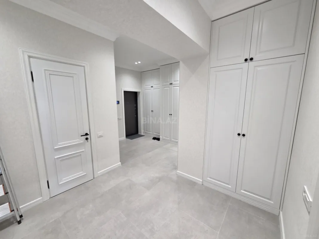 Kirayə verilir 2 otaqlı mənzil 120 m²