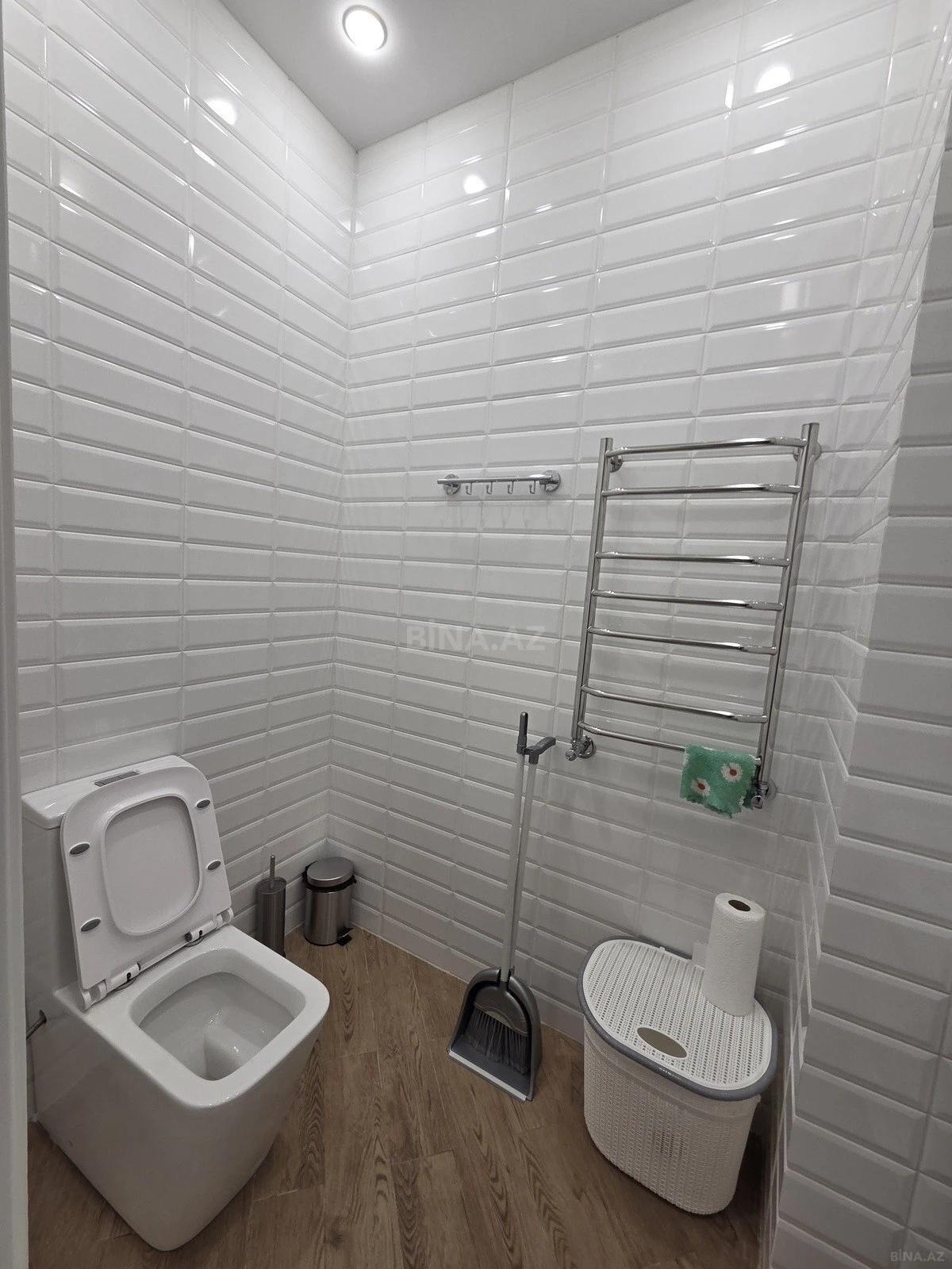 Kirayə verilir 2 otaqlı mənzil 120 m²