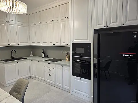 Kirayə verilir 2 otaqlı mənzil 120 m²