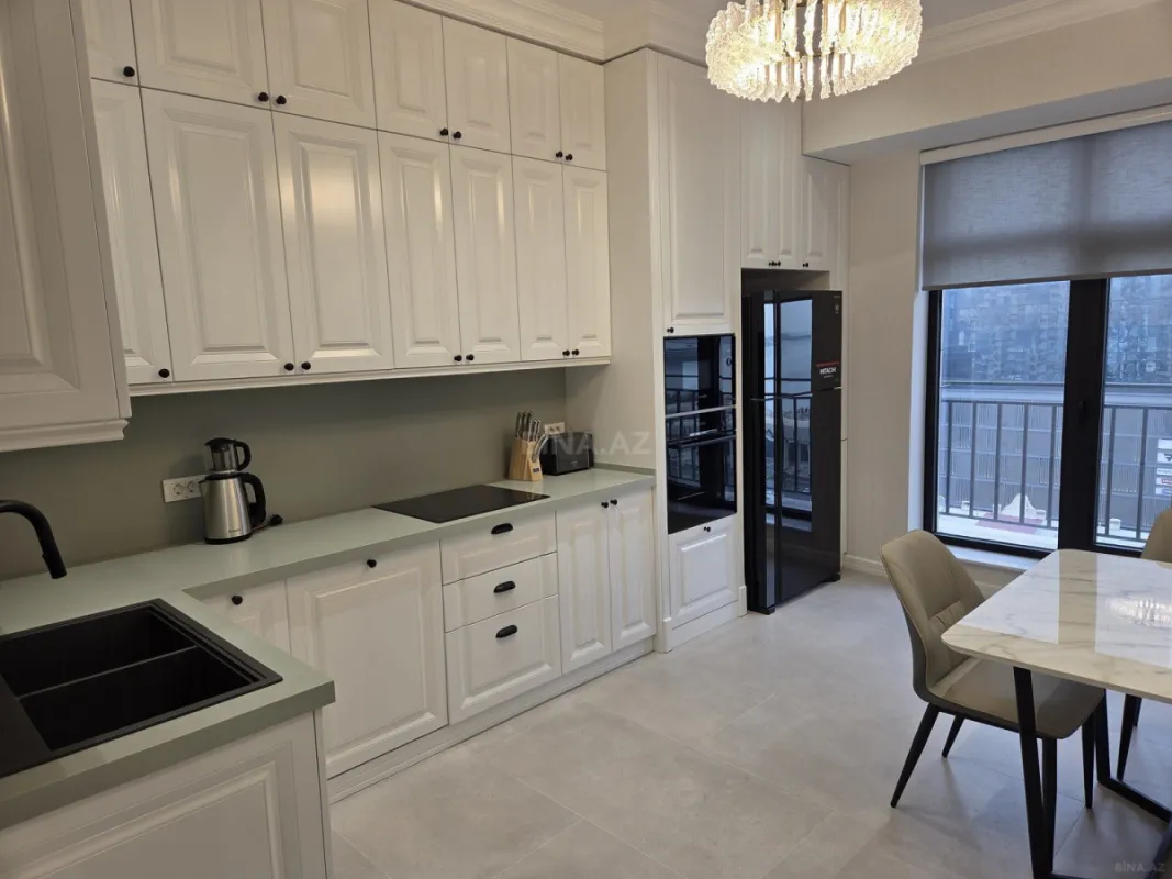 Kirayə verilir 2 otaqlı mənzil 120 m²