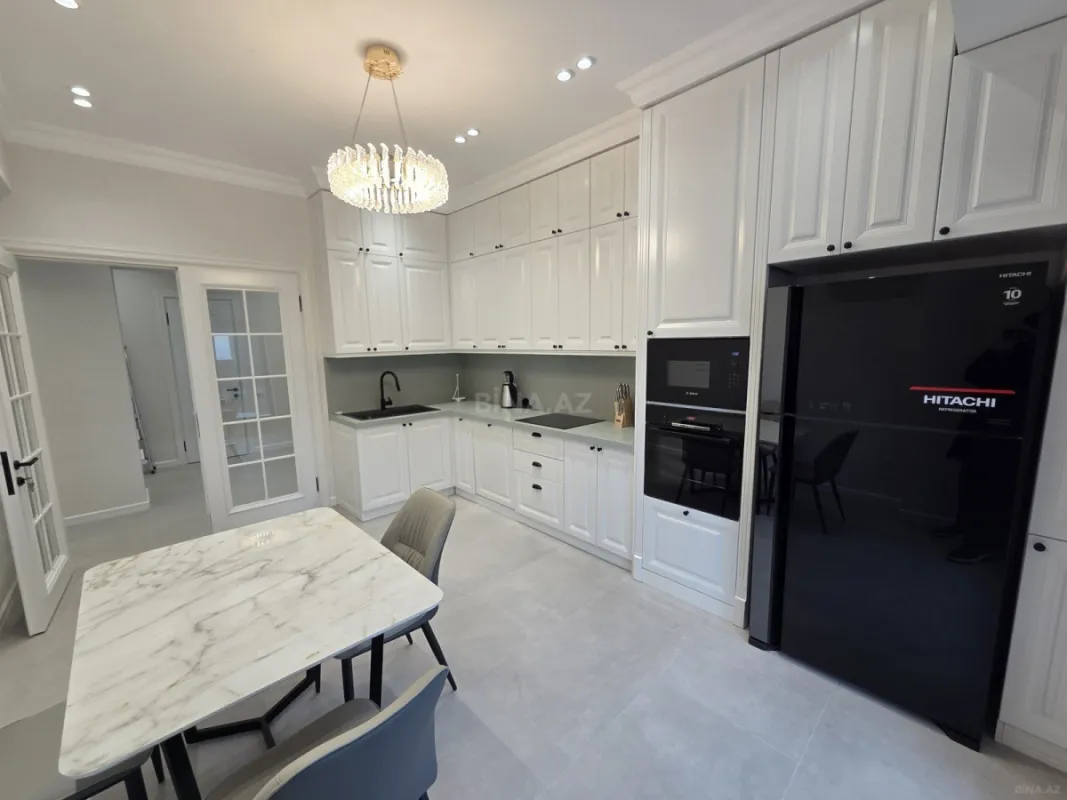 Kirayə verilir 2 otaqlı mənzil 120 m²