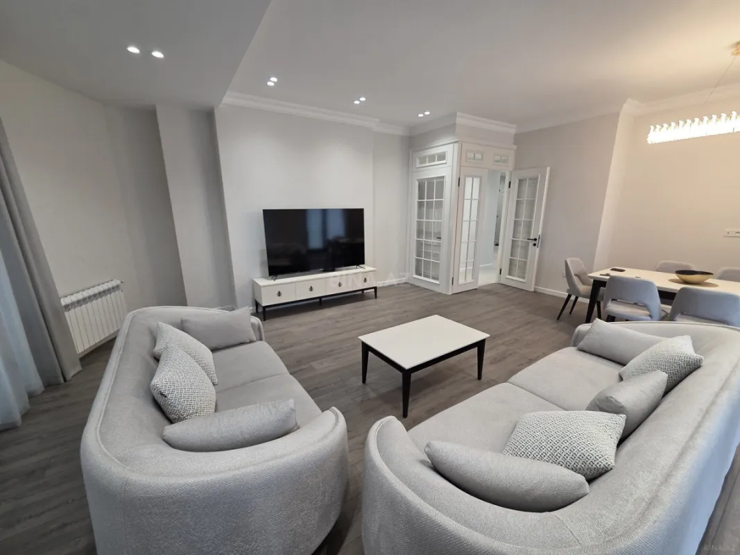 Kirayə verilir 2 otaqlı mənzil 120 m²