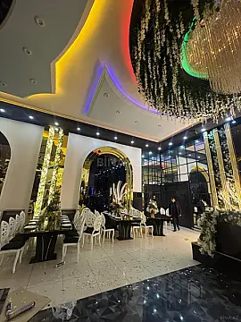 Satılır obyekt 1048 m²