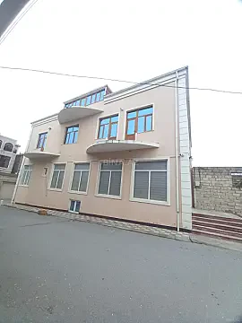 Satılır 8 otaqlı həyət evi 700 m² — Bakı, Əhmədli 8 otaq 700.00 m²