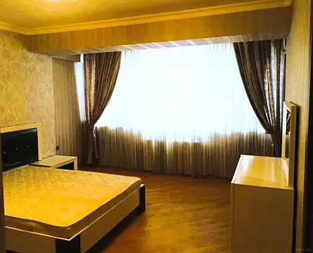 Kirayə verilir 3 otaqlı mənzil 100 m²