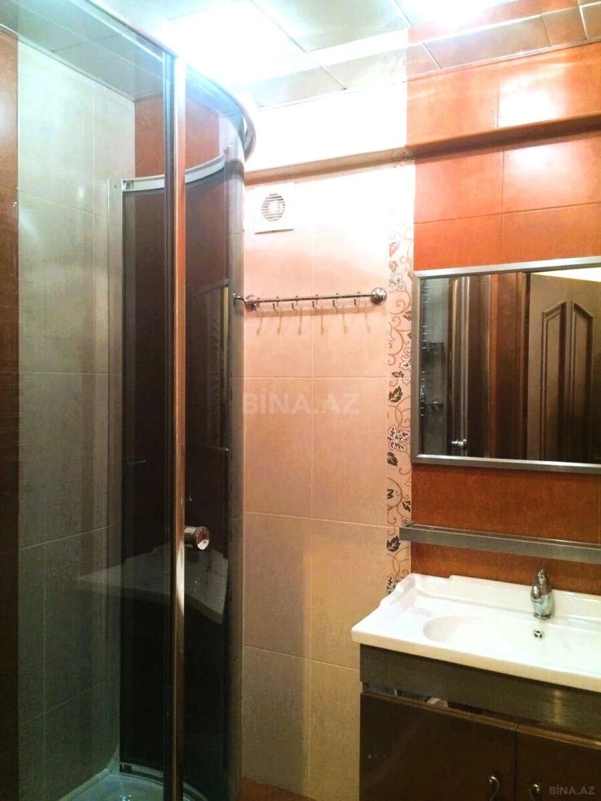 Kirayə verilir 3 otaqlı mənzil 100 m²