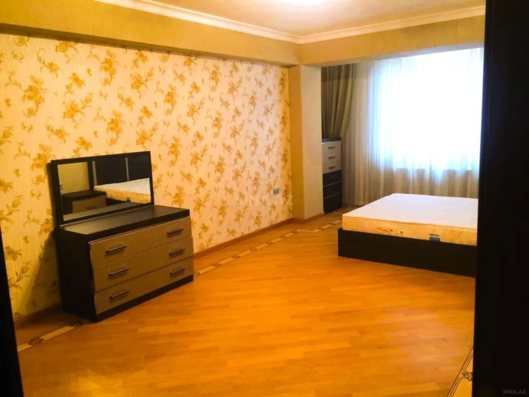 Kirayə verilir 3 otaqlı mənzil 100 m²