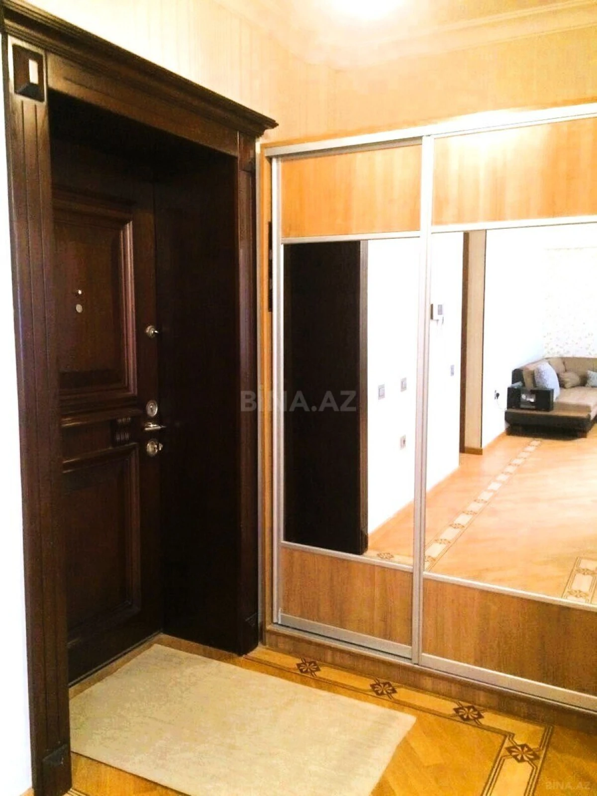 Kirayə verilir 3 otaqlı mənzil 100 m²