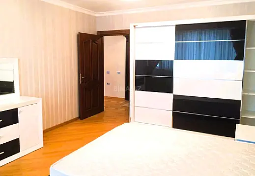 Kirayə verilir 3 otaqlı mənzil 100 m²