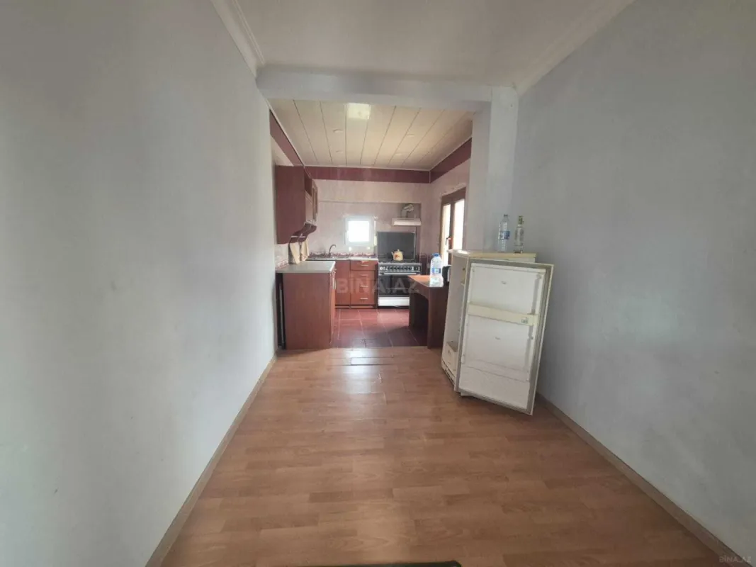 Satılır 7 otaqlı həyət evi 450 m²