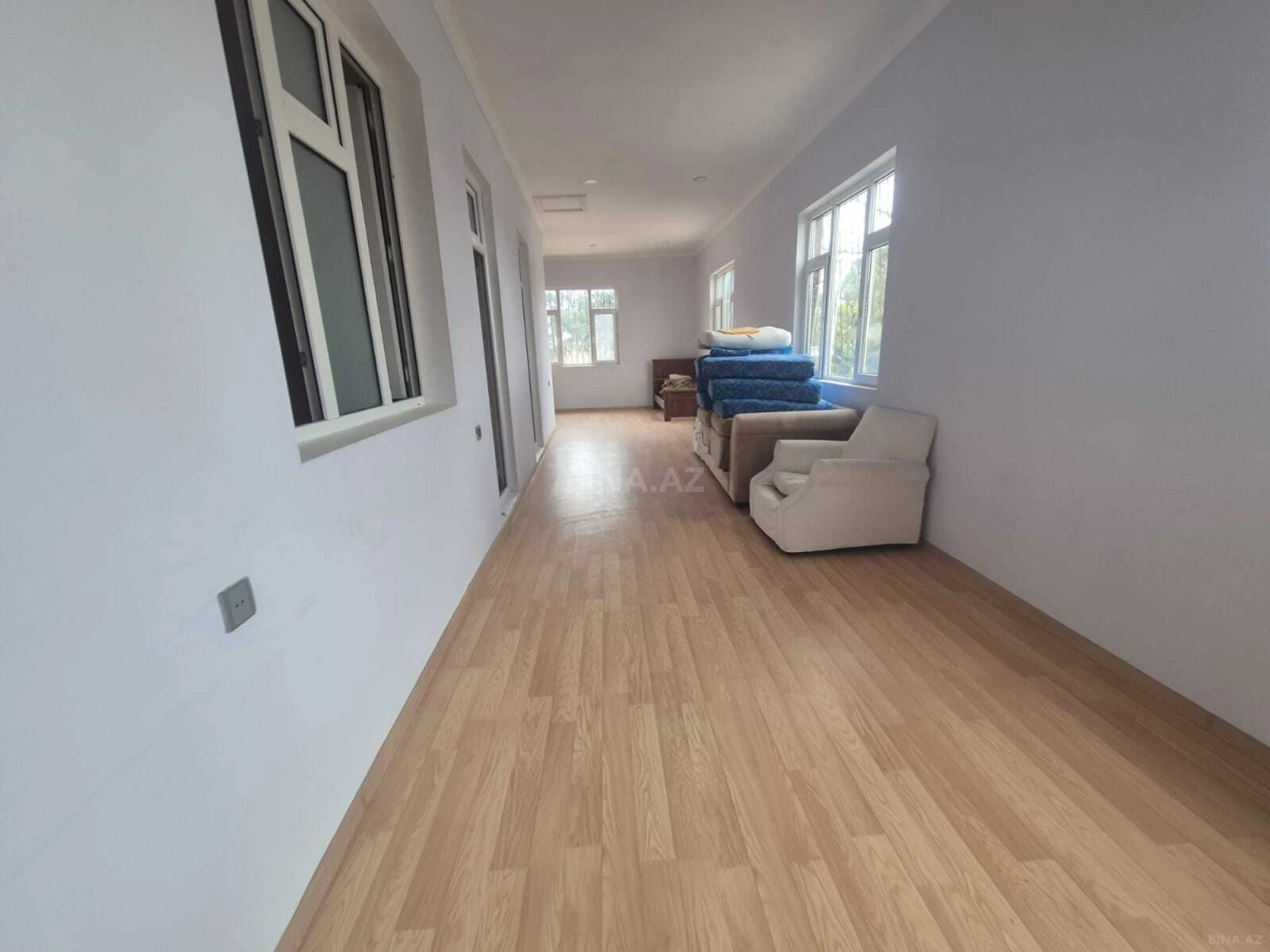 Satılır 7 otaqlı həyət evi 450 m²