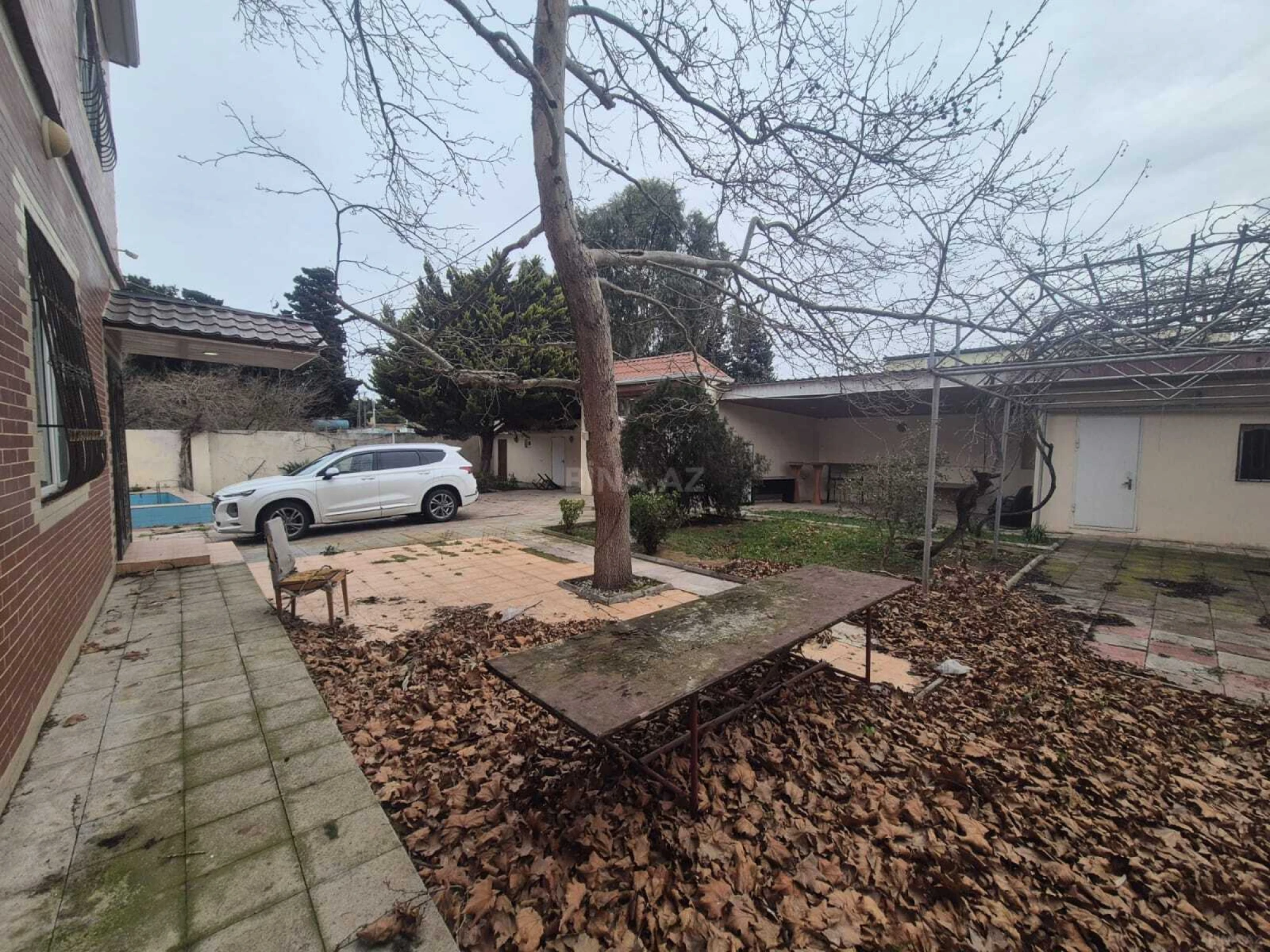 Satılır 7 otaqlı həyət evi 450 m²