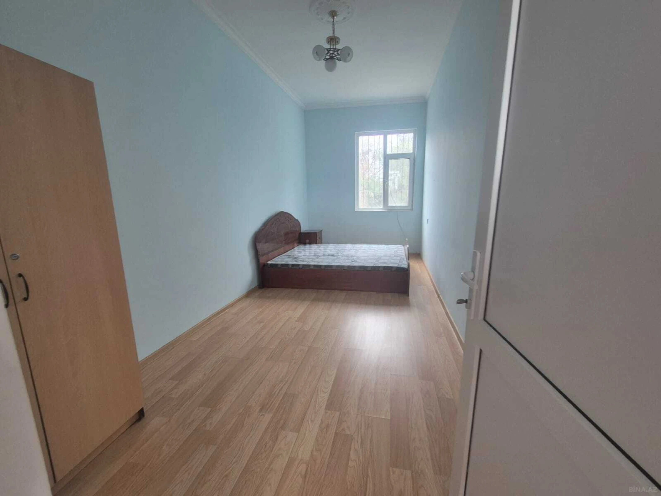 Satılır 7 otaqlı həyət evi 450 m²