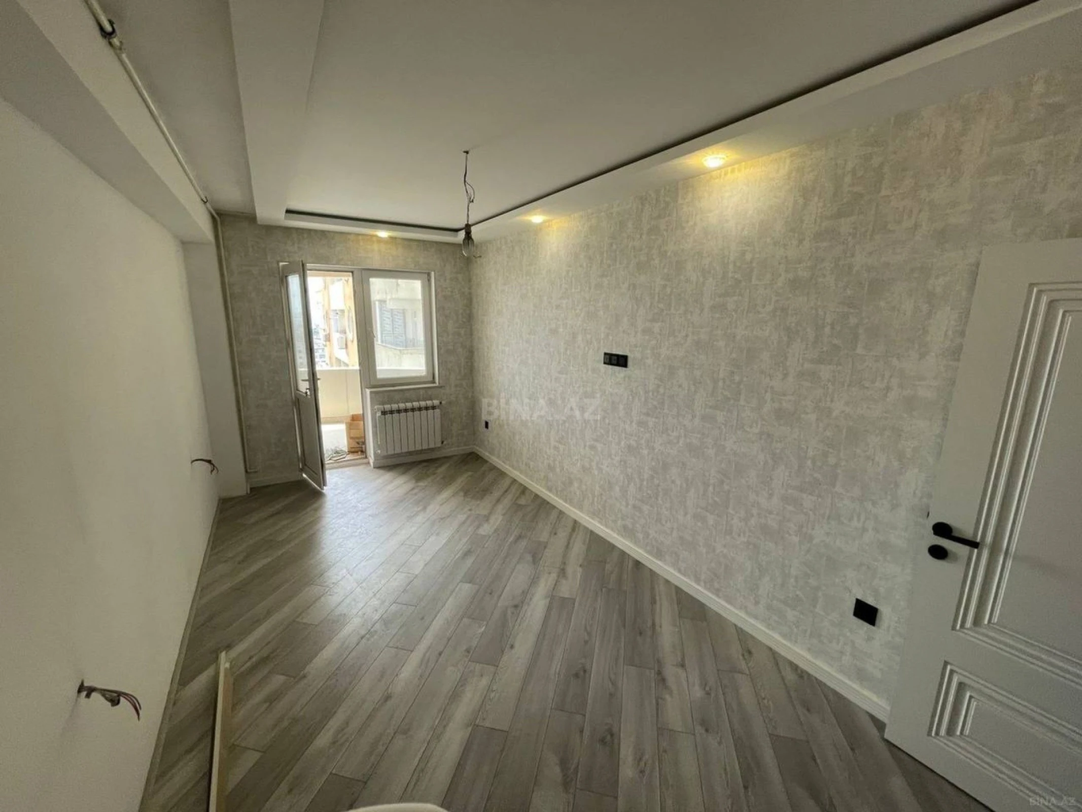 Satılır 2 otaqlı mənzil 70 m²