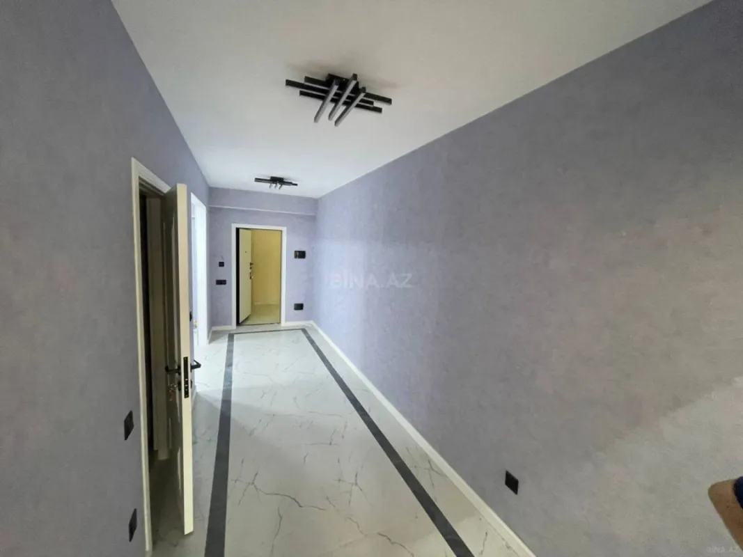 Satılır 2 otaqlı mənzil 70 m²