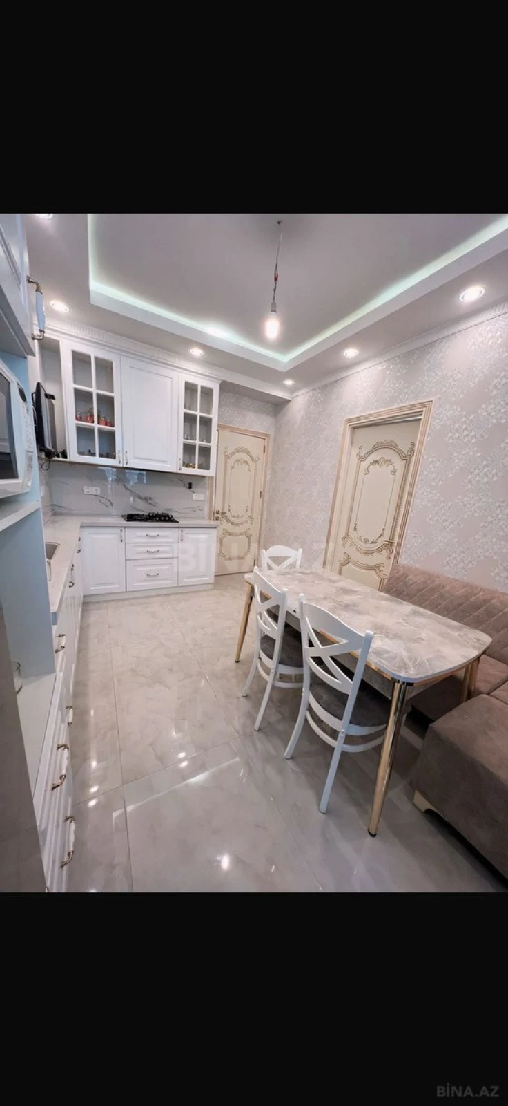Satılır 4 otaqlı mənzil 100 m²