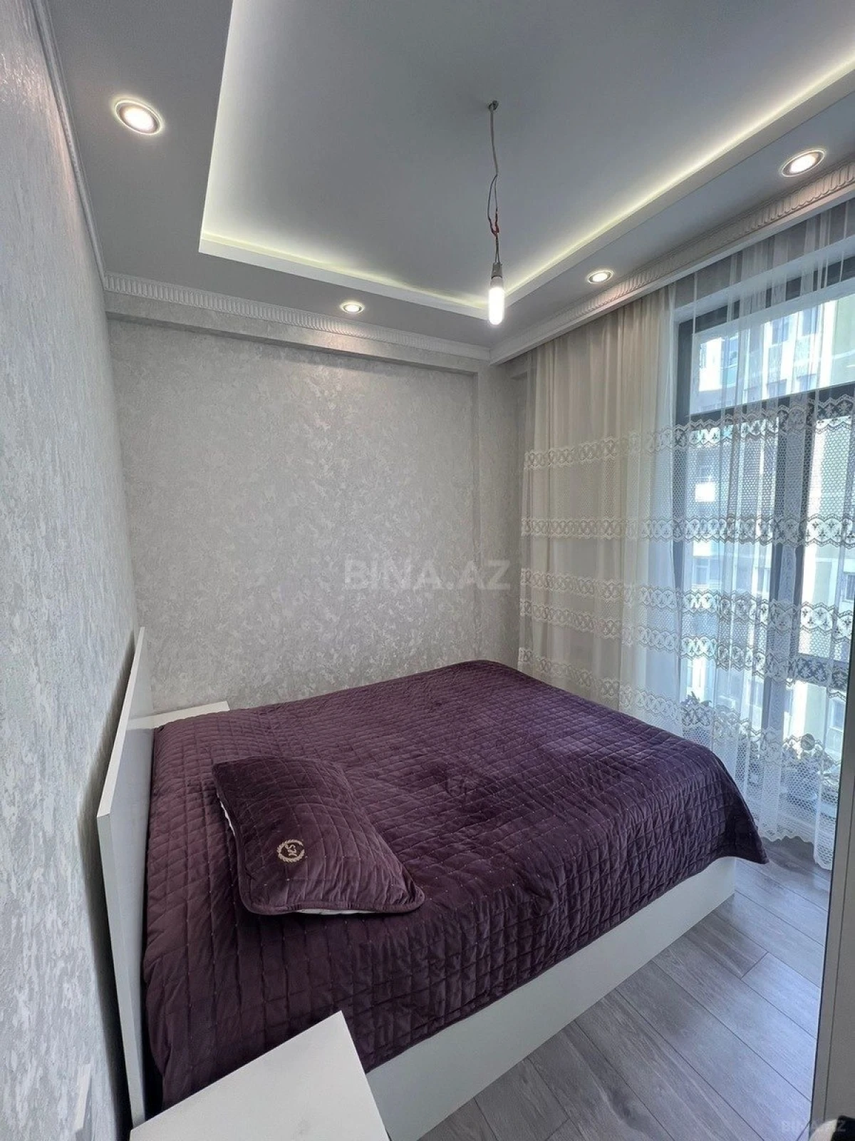 Satılır 4 otaqlı mənzil 100 m²