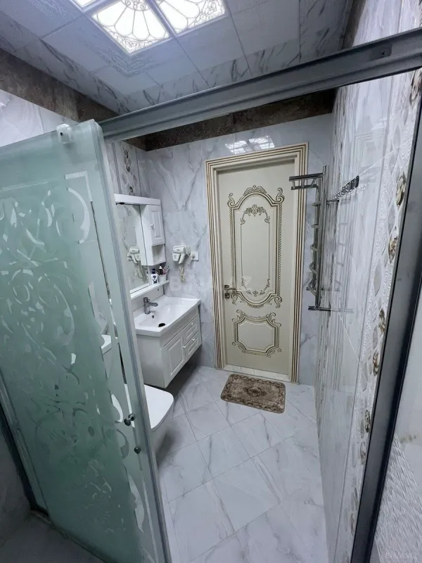 Satılır 4 otaqlı mənzil 100 m²