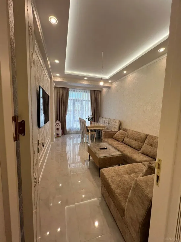 Satılır 4 otaqlı mənzil 100 m²