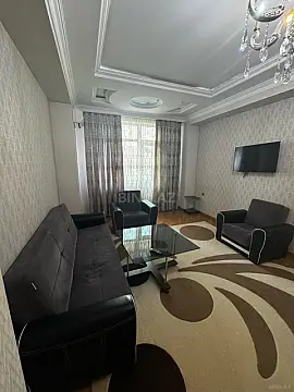 Kirayə verilir 3 otaqlı mənzil 165 m²