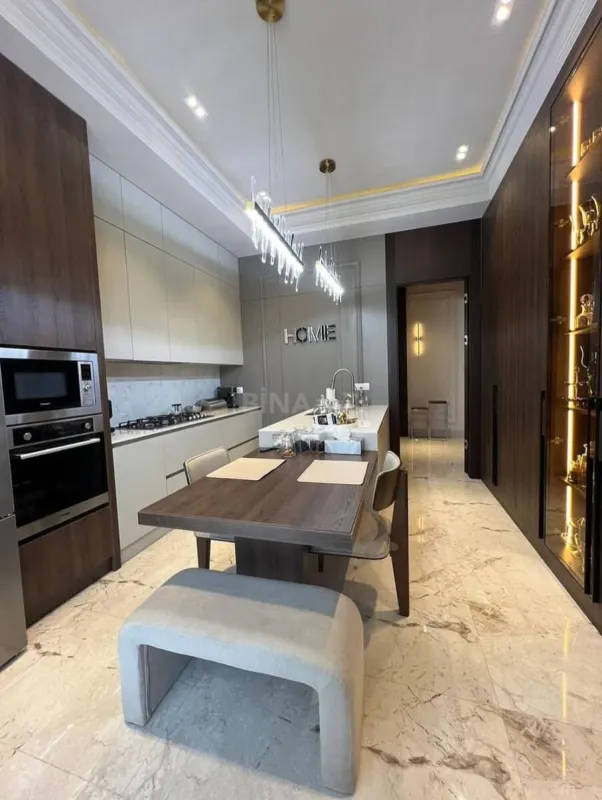 Kirayə verilir 3 otaqlı mənzil 145 m²