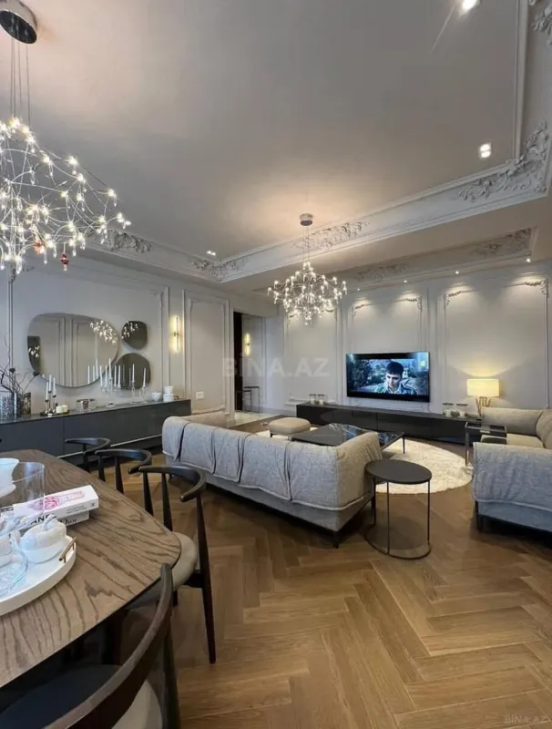 Kirayə verilir 3 otaqlı mənzil 145 m²