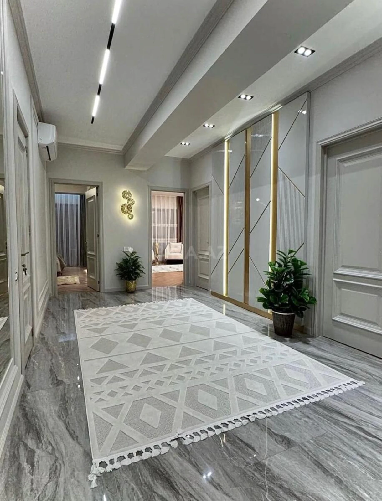 Kirayə verilir 3 otaqlı mənzil 145 m²