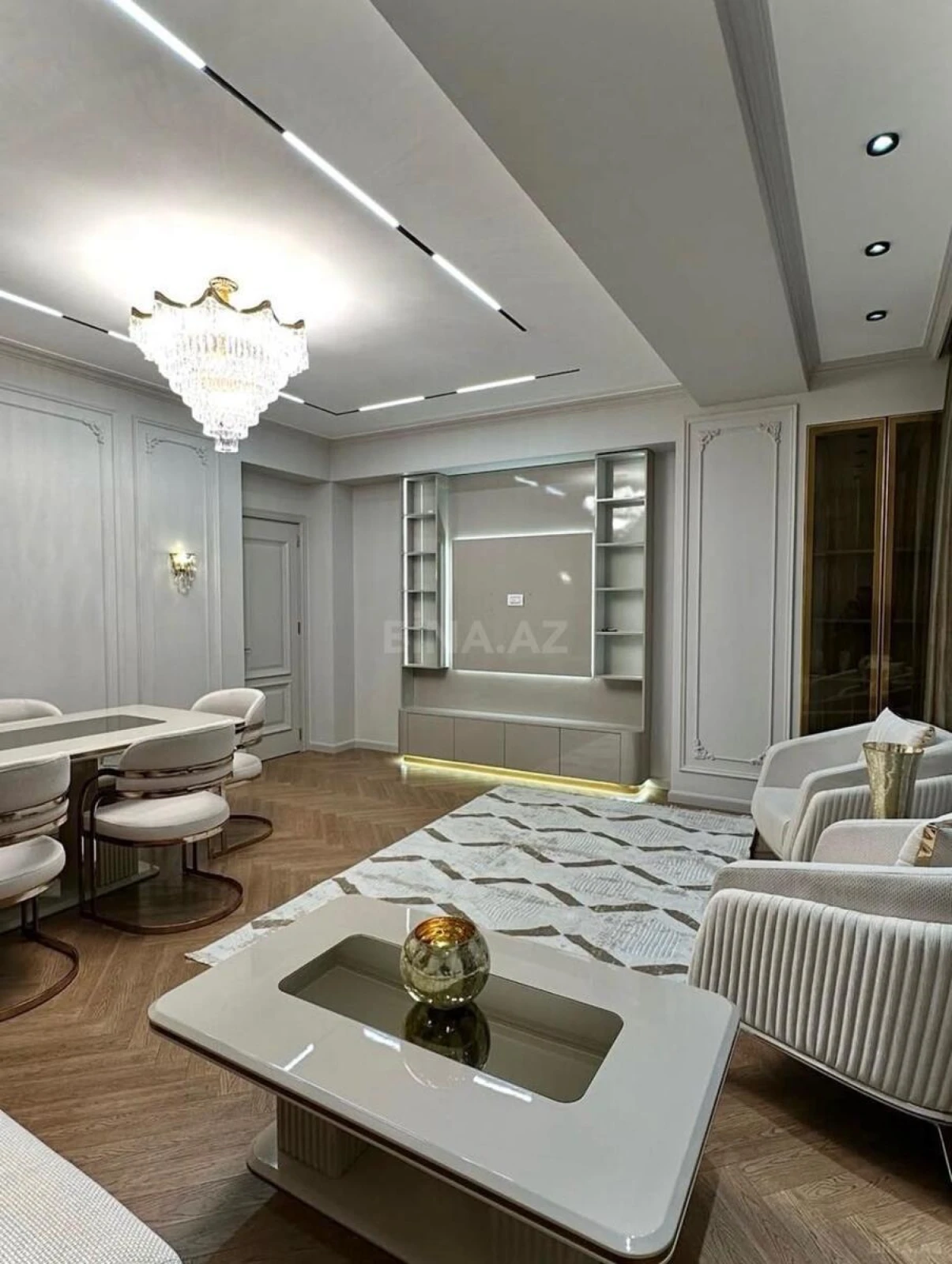 Kirayə verilir 3 otaqlı mənzil 145 m²