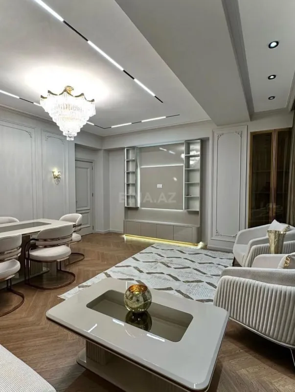 Kirayə verilir 3 otaqlı mənzil 145 m²