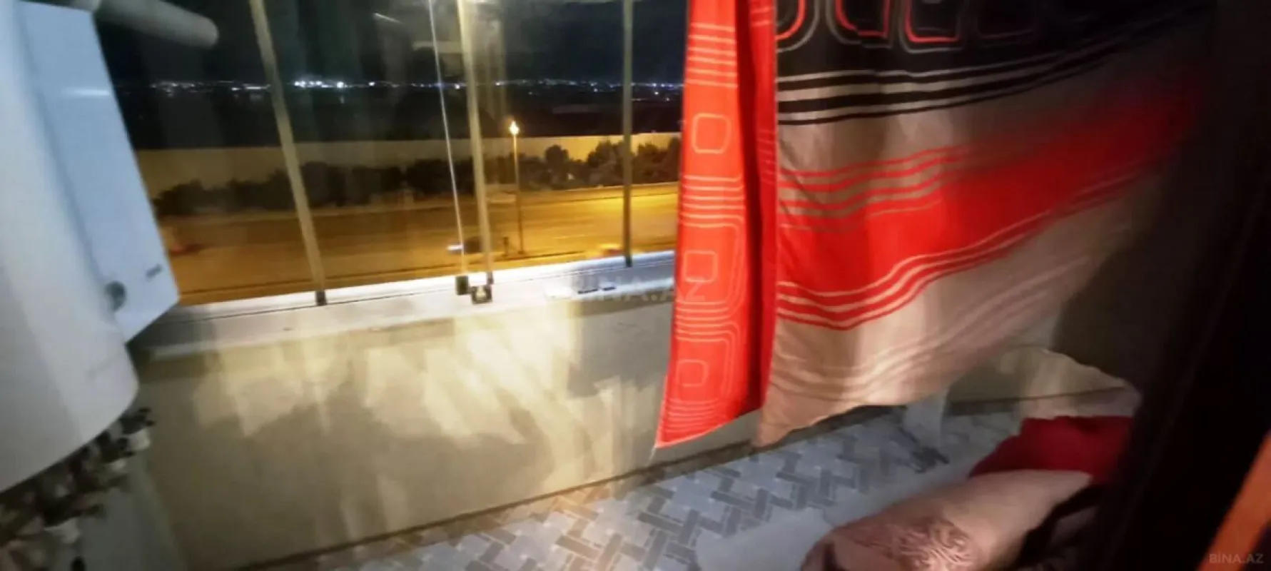 Satılır 2 otaqlı mənzil 61 m²