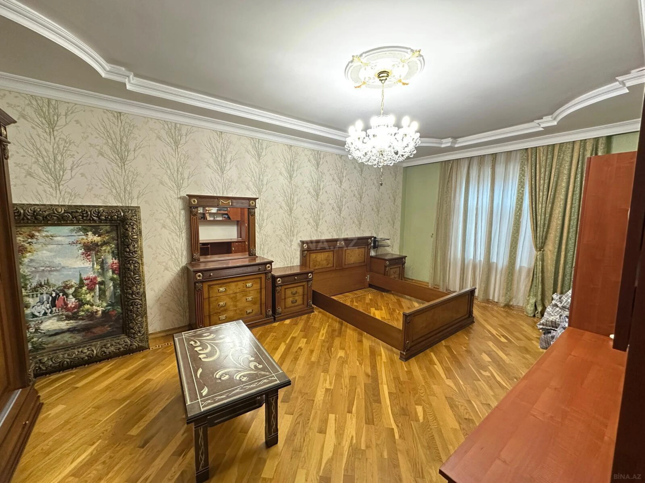 Satılır 5 otaqlı həyət evi 200 m²