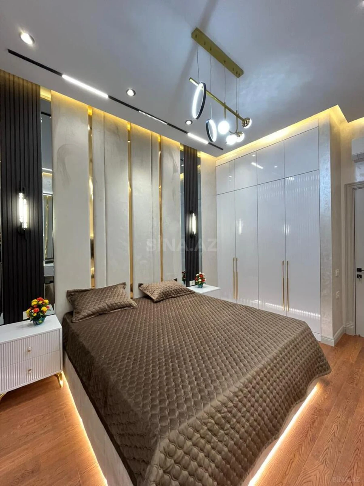 Satılır 2 otaqlı mənzil 90 m²