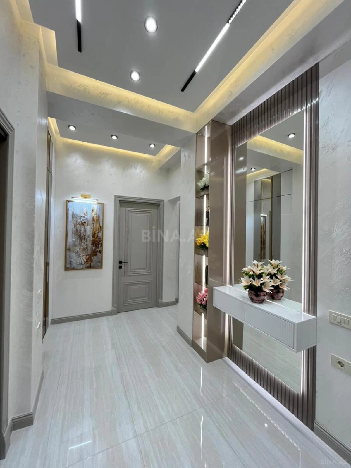Satılır 2 otaqlı mənzil 90 m²