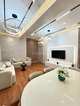 Satılır 2 otaqlı mənzil 90 m²