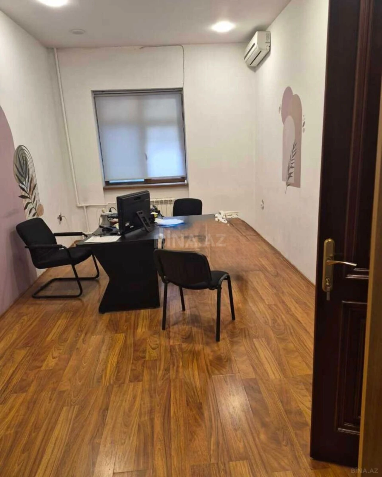 Kirayə verilir 6 otaqlı ofis 200 m²