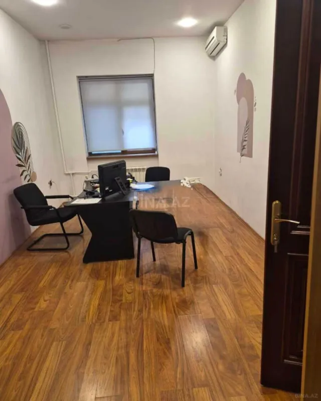 Kirayə verilir 6 otaqlı ofis 200 m²