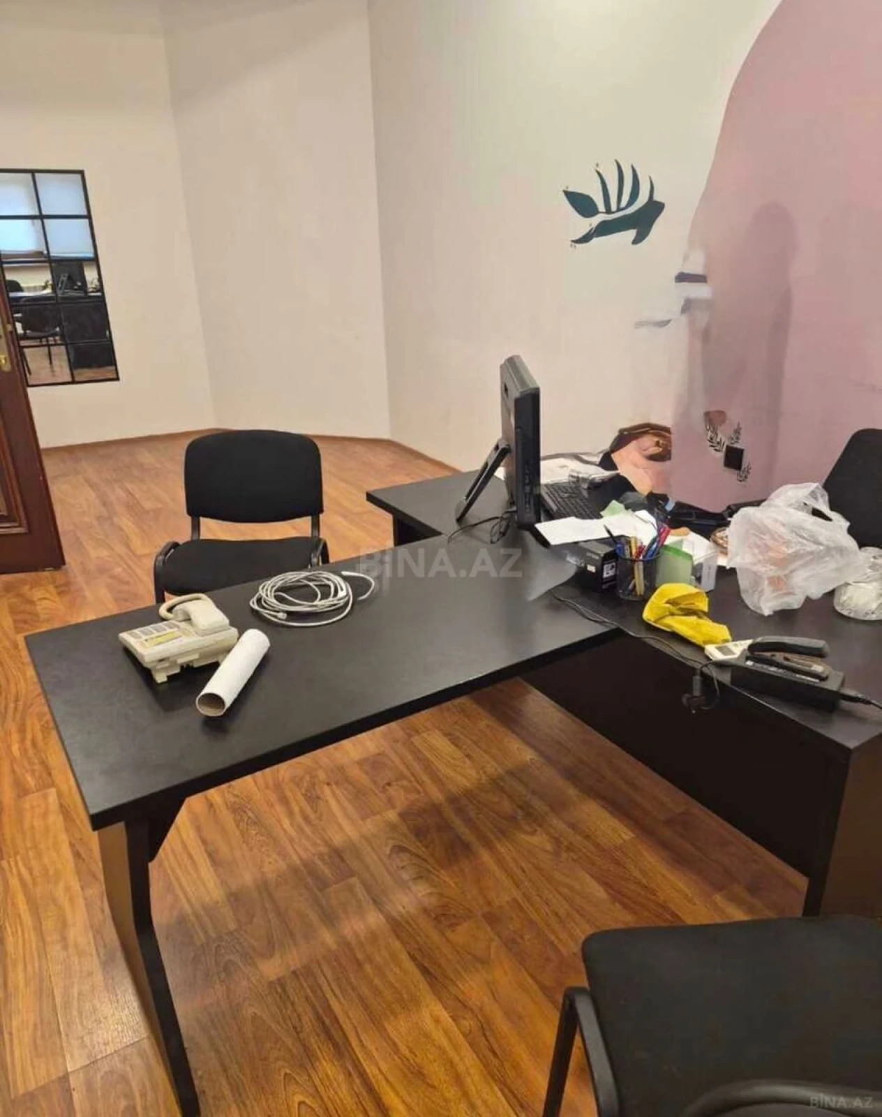 Kirayə verilir 6 otaqlı ofis 200 m²