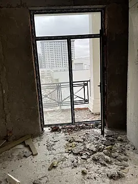 Satılır 3 otaqlı mənzil 137 m²