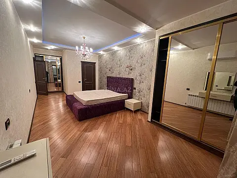 Kirayə verilir 4 otaqlı mənzil 205 m²