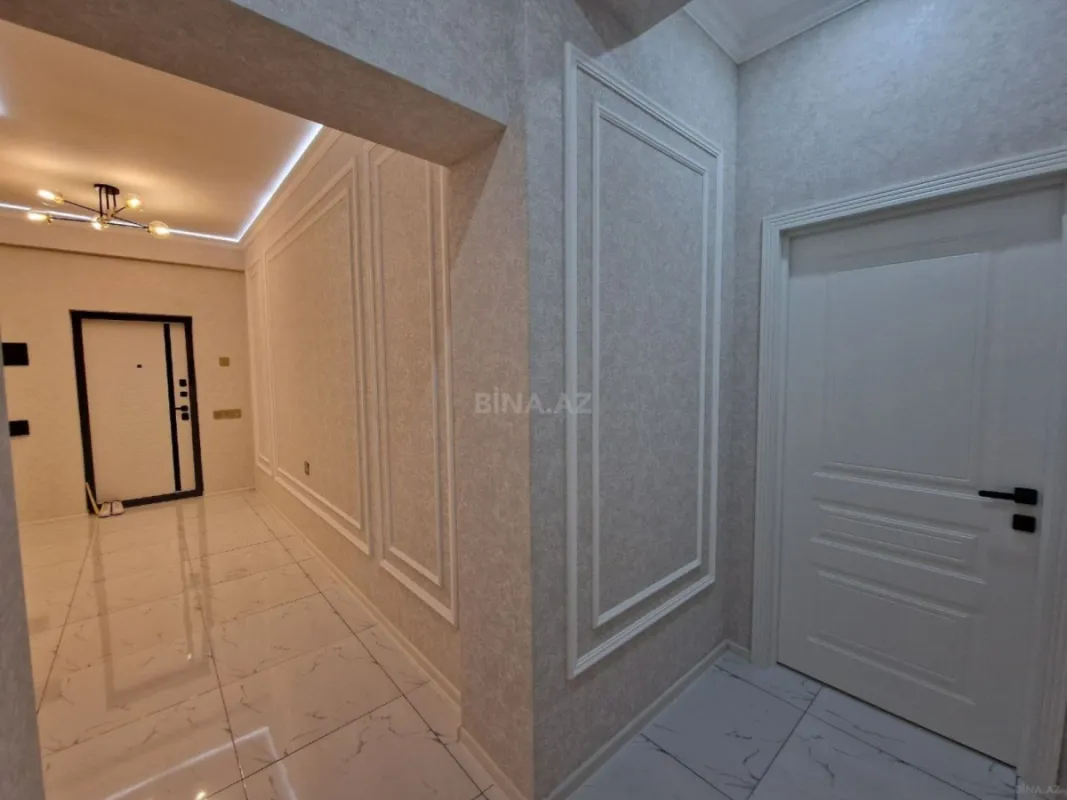 Satılır 2 otaqlı mənzil 83 m²