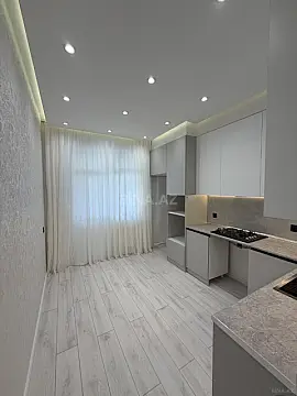 Satılır 2 otaqlı mənzil 83 m²
