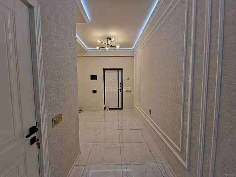 Satılır 2 otaqlı mənzil 83 m²